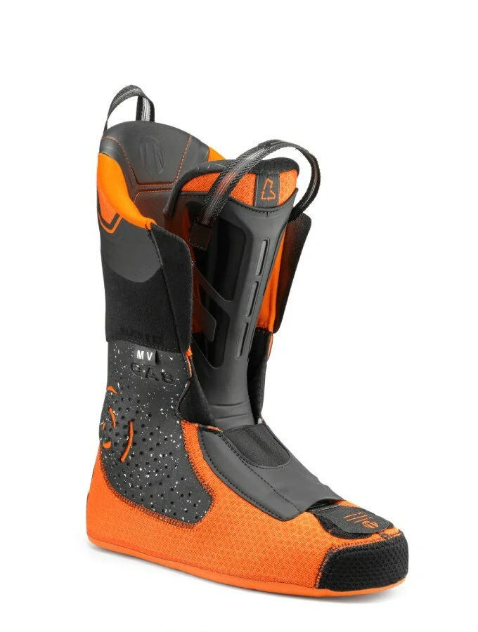 TECNICA LYŽIARKY MACH 1 MV 120 TD GW BLK/ORANGE