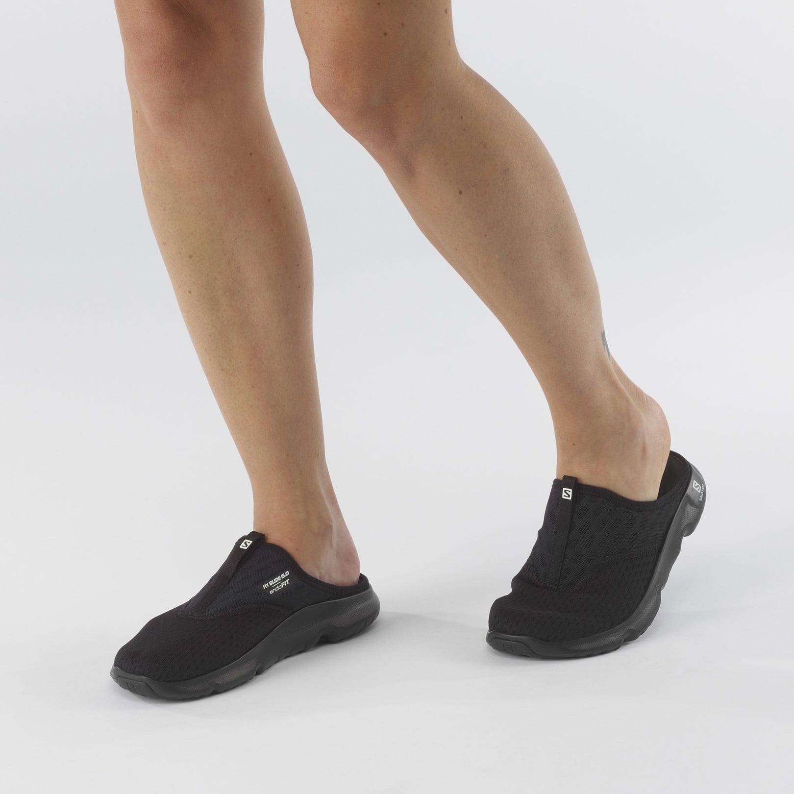 SALOMON OBUV REELAX SLIDE 5,0 W BLK